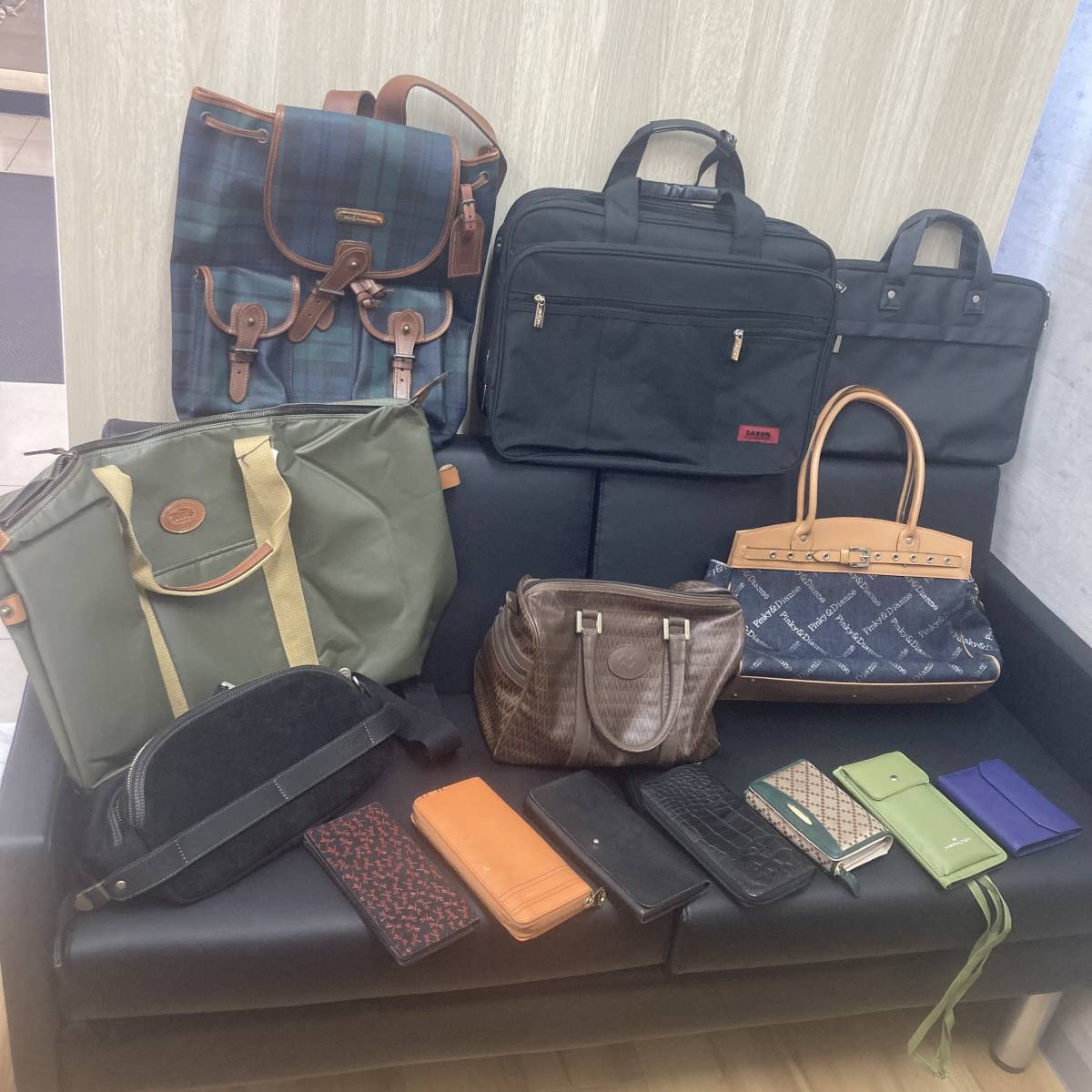 446 PINKY&DIANNE ピンキーアンドダイアン VALENTINO POLO RALPH LAUREN レディースバッグ メンズバッグ 財布 まとめ14点