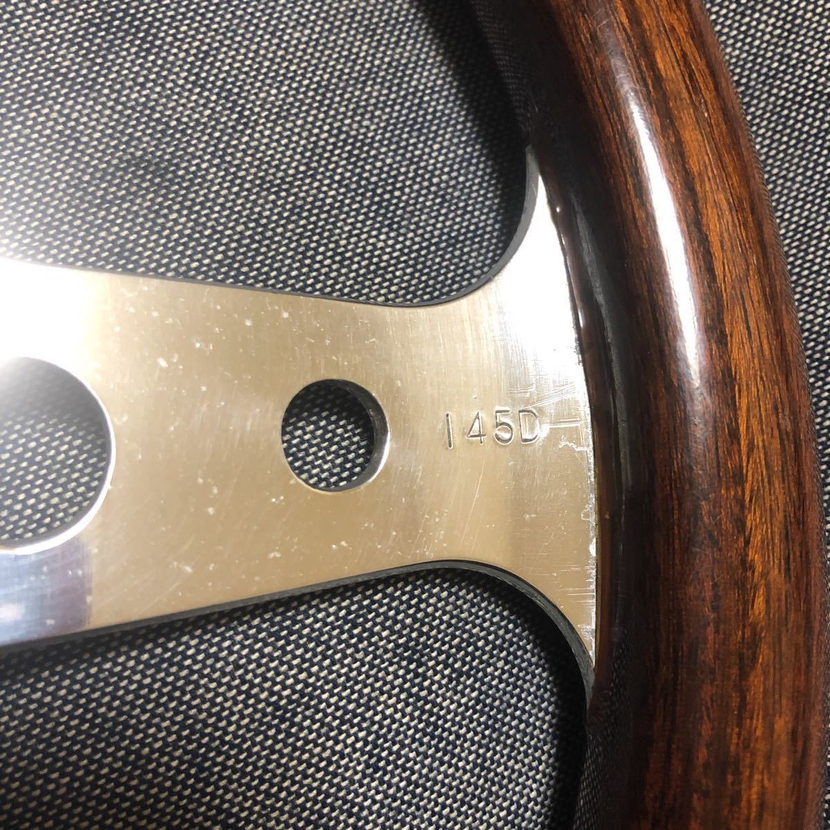 MOMO Super INDY ステアリング 310mm MOMO super INDY ステアリング