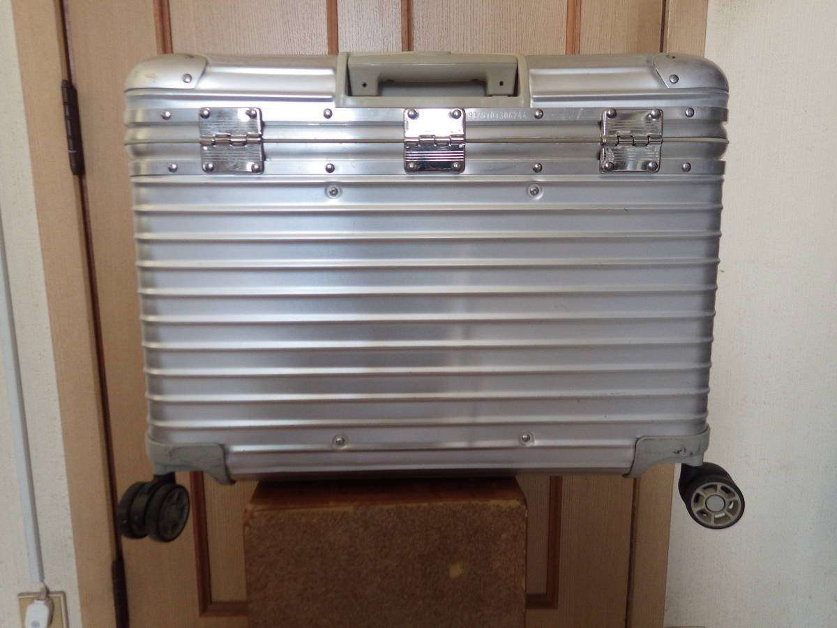4輪 パイロット | 4輪の人気アイテム - メルカリ RIMOWA リモワ 