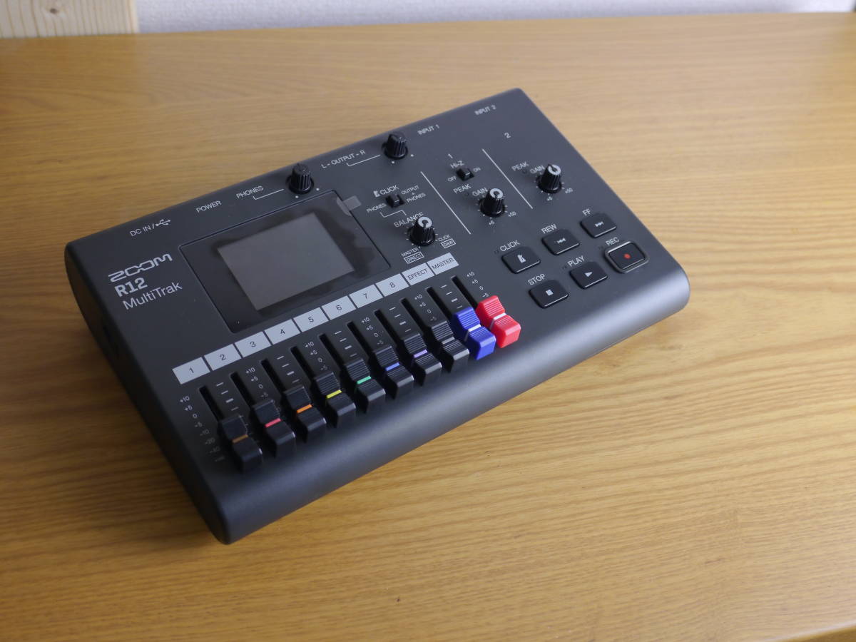 ZOOM R12 元箱あり　中古美品