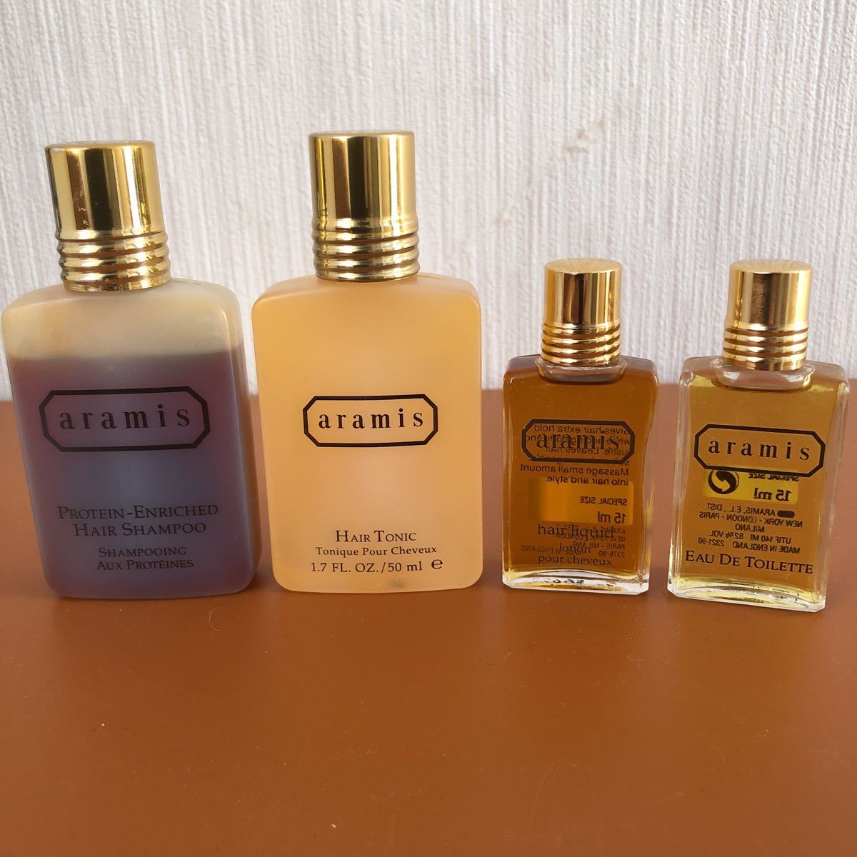 中古 ほぼ未使用 アラミス 香水 900 ハーバルコロンスプレー 200ml 