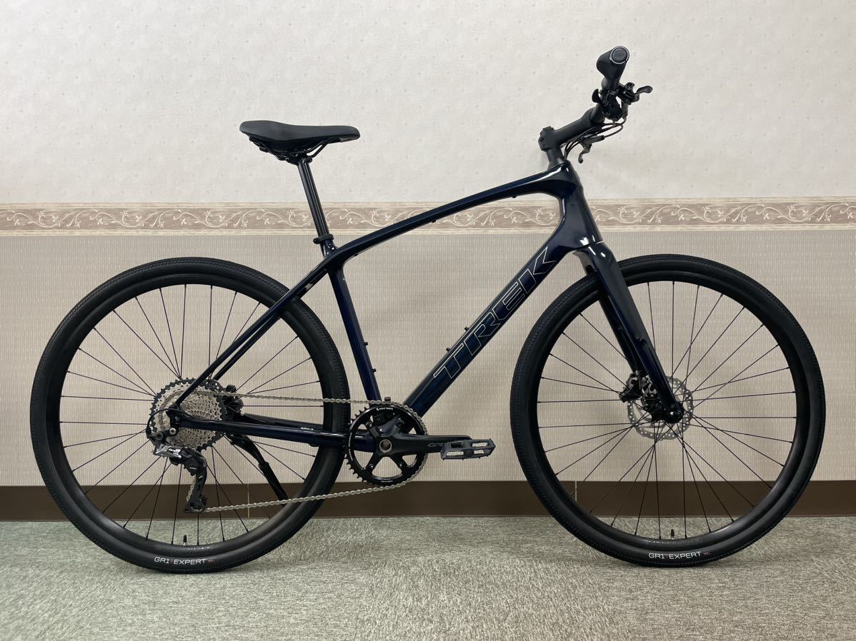 ★2023年ニューモデル★TREK トレック　 FX Sport 5　【L】　NAVY CARBON SMOKE★