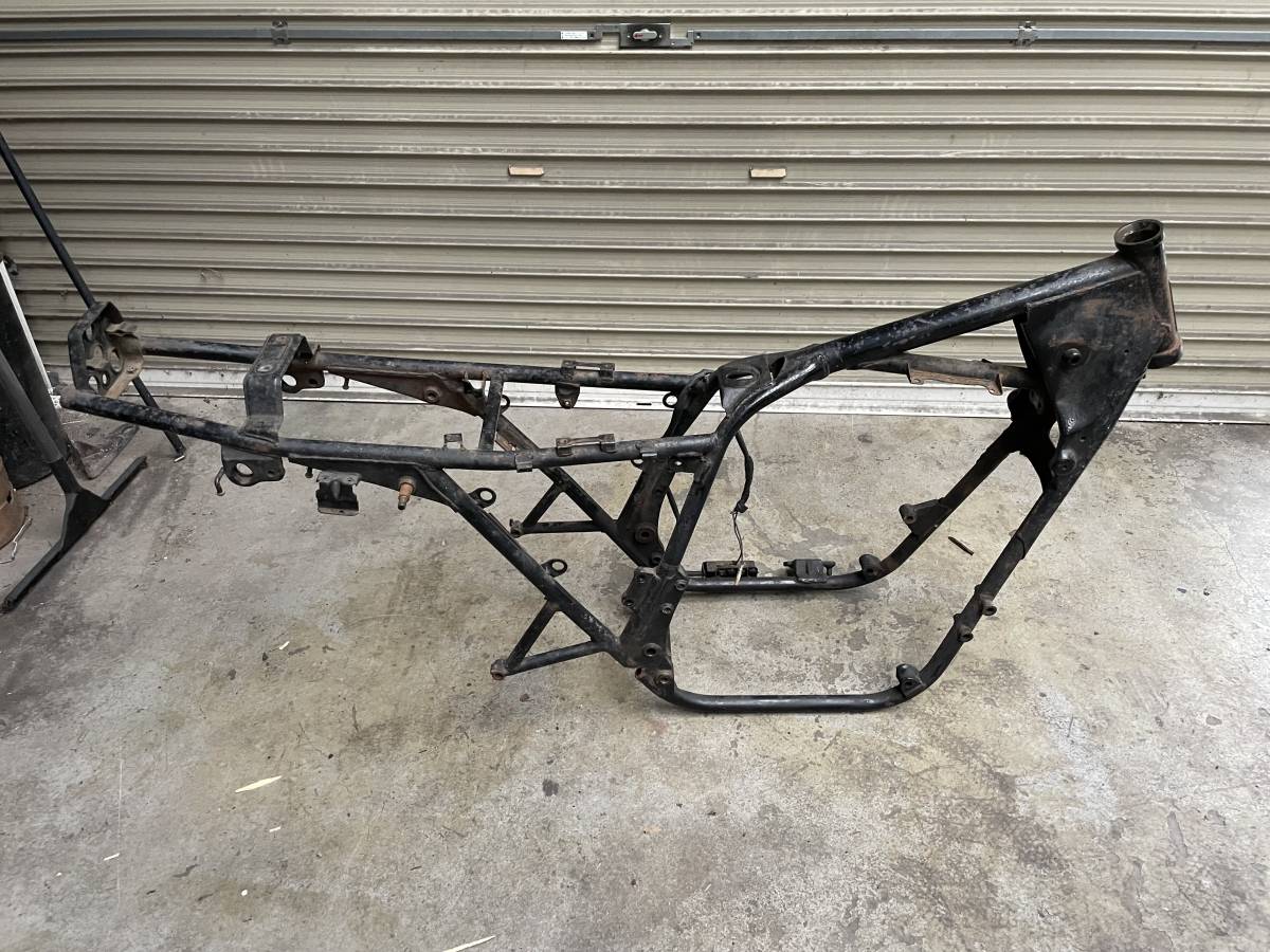 Z400FX・Z550FX 書類なしフレーム　ジャンク（切取り部あり）