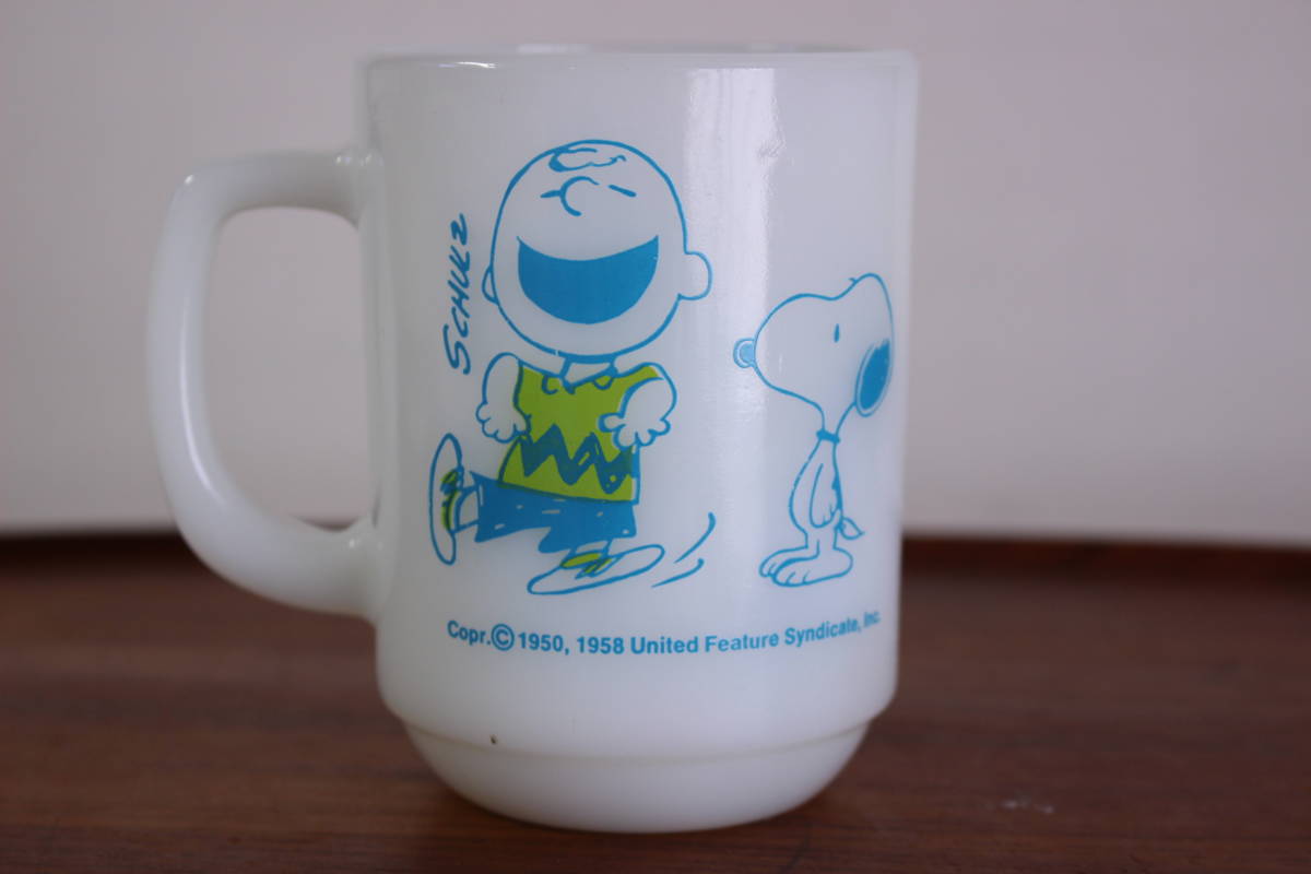 送料無料 ♯ ファイヤーキング スヌーピー チャーリーブラウン マグ マグカップ FIRE KING ヴィンテージ ミルクガラス 定形外