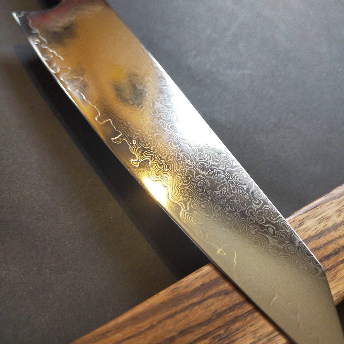 67層鏡面ダマスカス切付型ペティナイフ240mm 黒檀白水牛八角 67層