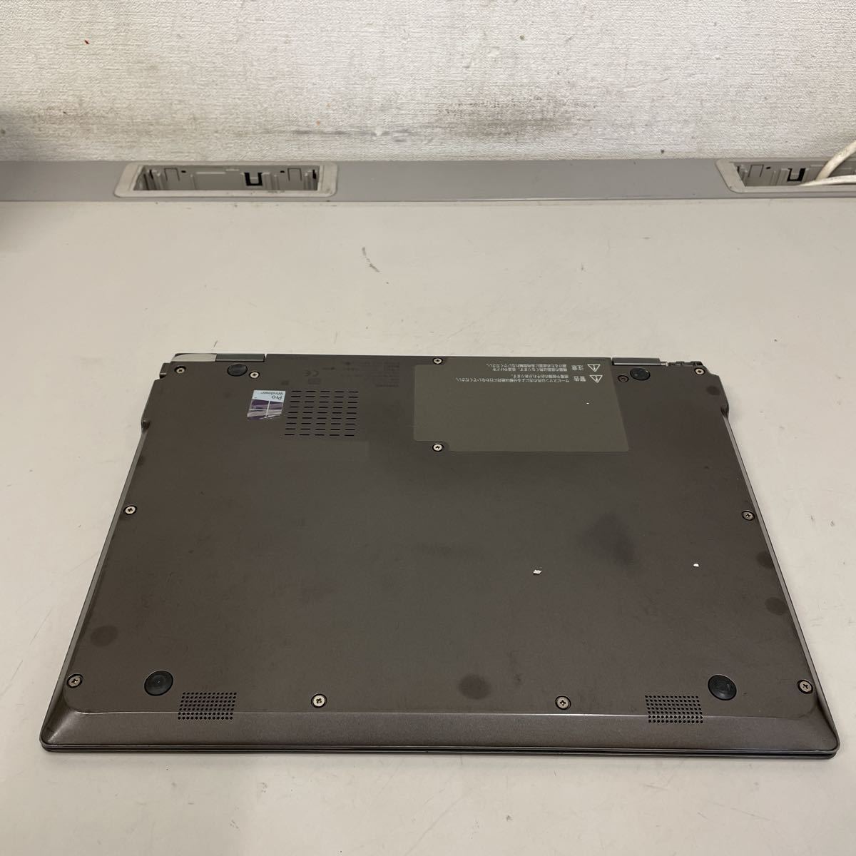 ニ44 東芝dynabook VZ72/B PVZ72BM-NXA Core i 7-7500U 8GB ジャンク