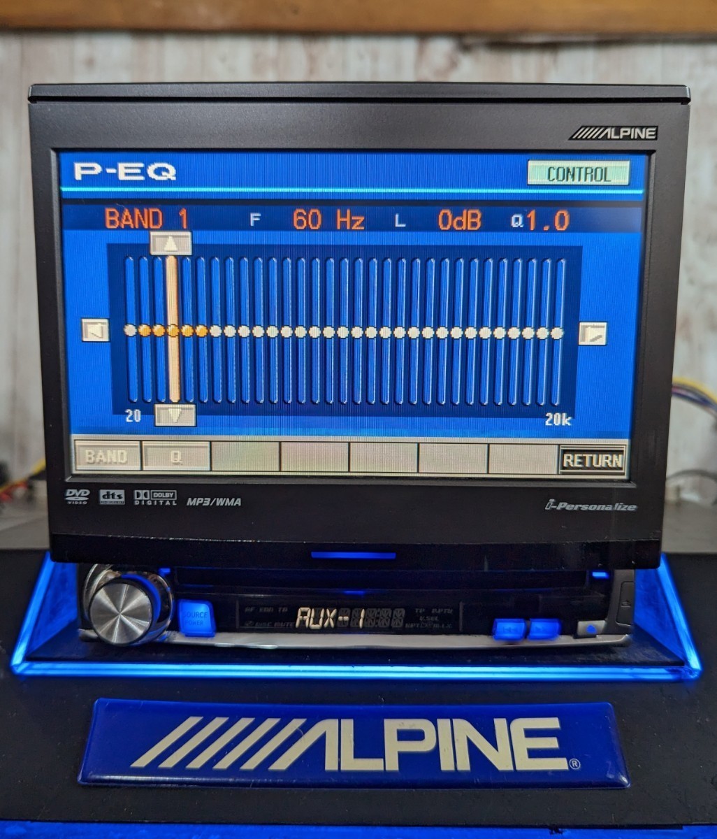 アルパイン IVAシリーズ最終モデル IVA-D305J CD DVD AUX 高級機 高