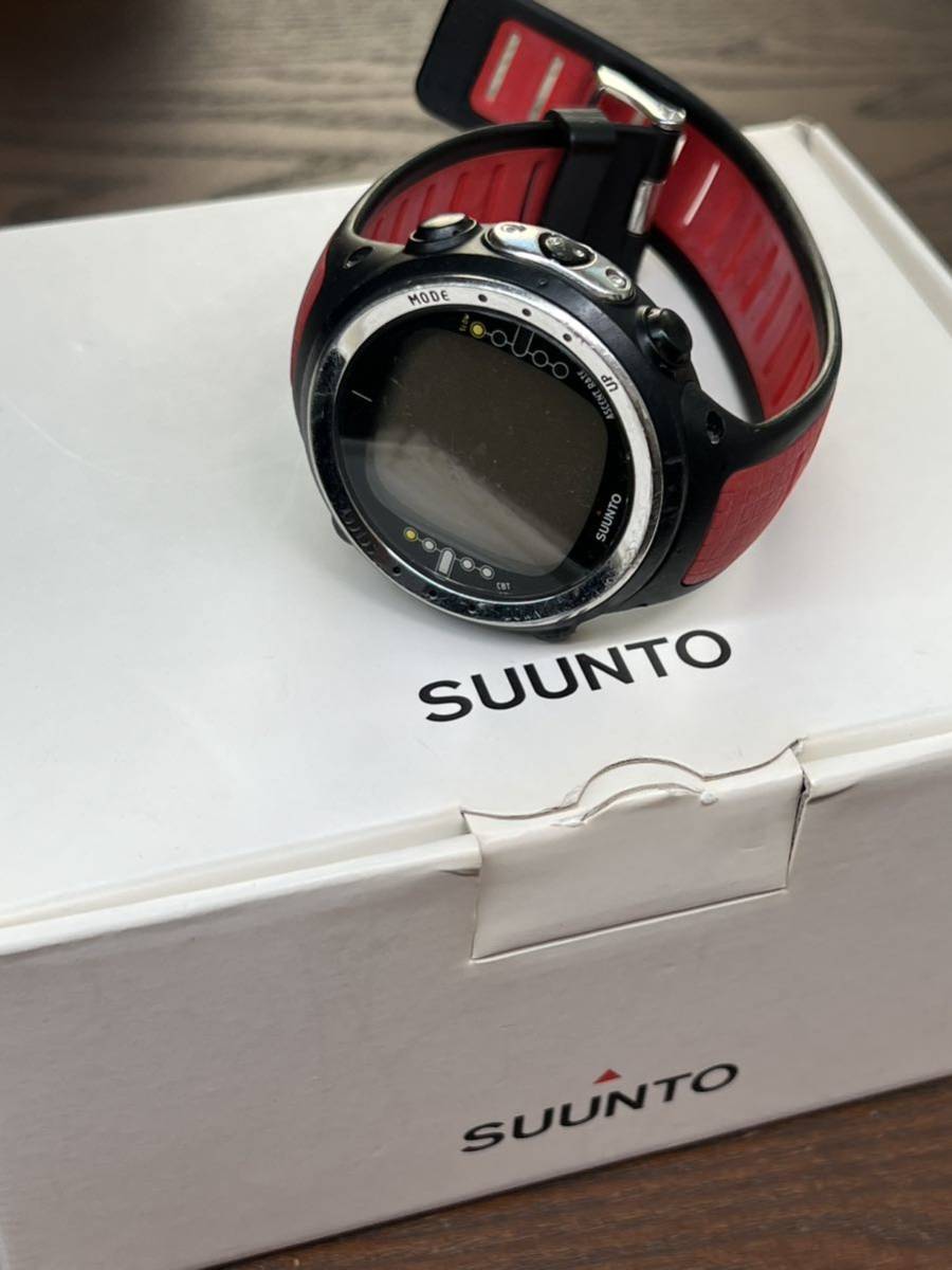 ダイビングコンピューター D4 SUUNTO スント