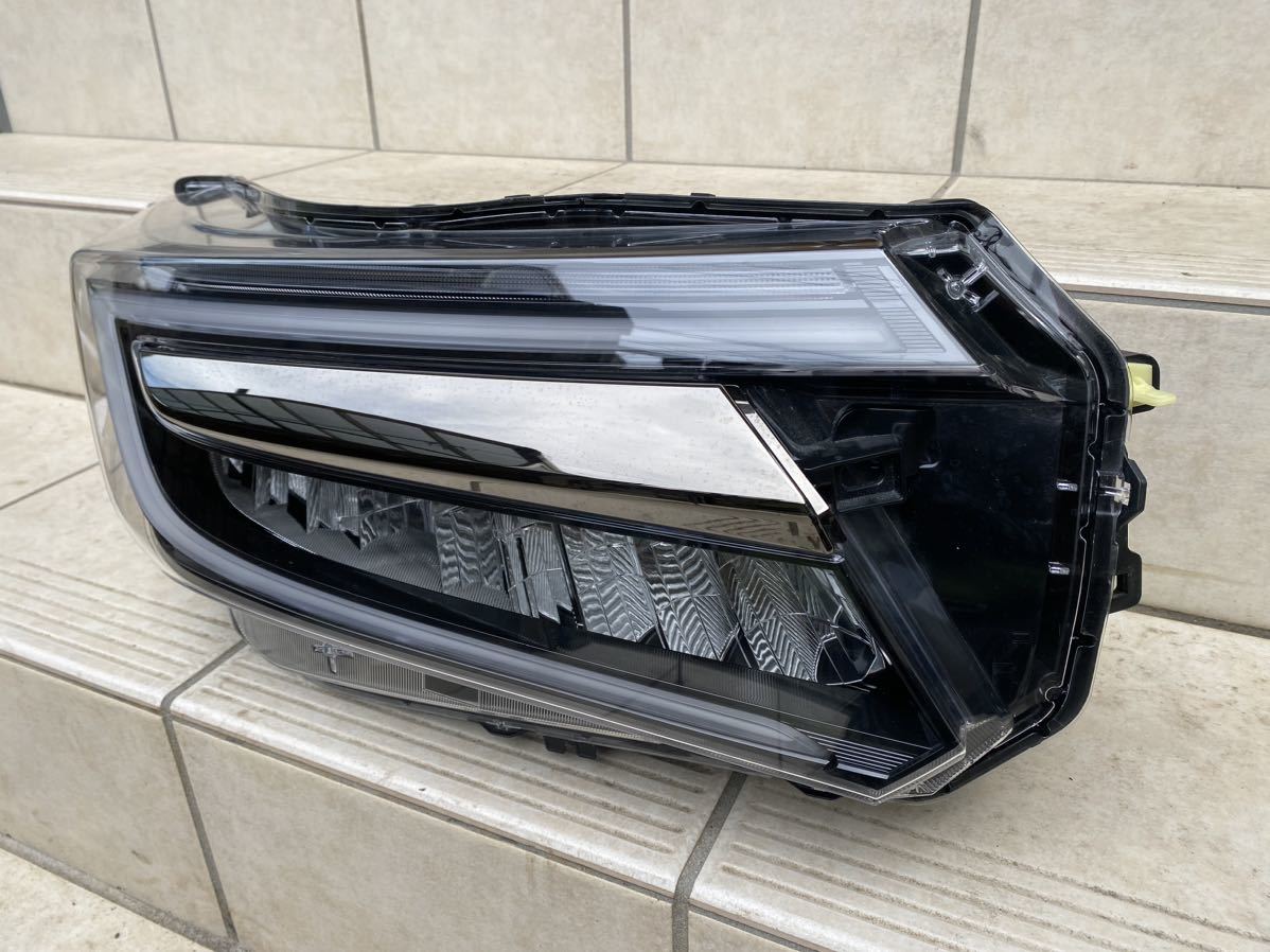 RP6 RP7 RP8ステップワゴン 純正LEDヘッドライト 左 中古品! 美 RP6 RP7 RP8ステップワゴン 純正LEDヘッドライト 左 中古品! 美