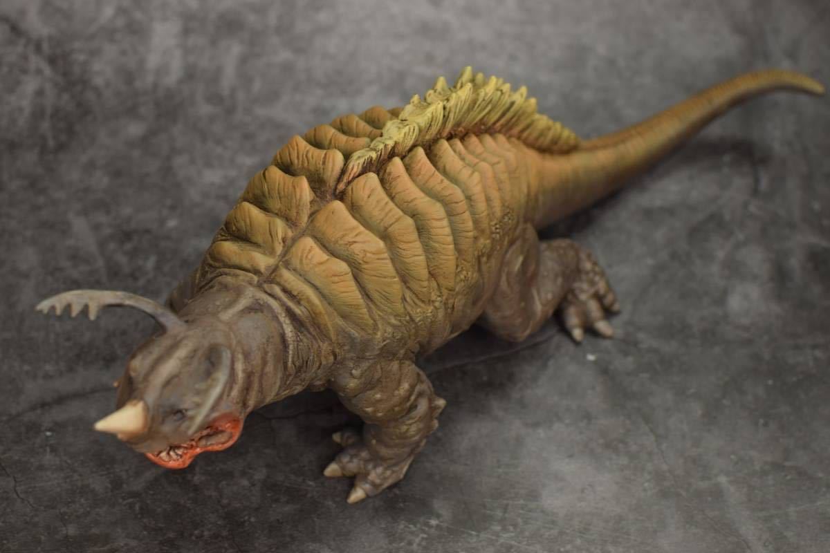 1/200 ネロンガ ソフビキット 海洋堂 ガレージキット 塗装済み完成品 
