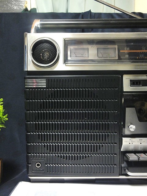 ♪♪♪昭和銘機 整備清掃済 東芝 ラジカセ BOMBEAT11 RT-8800S 動作品