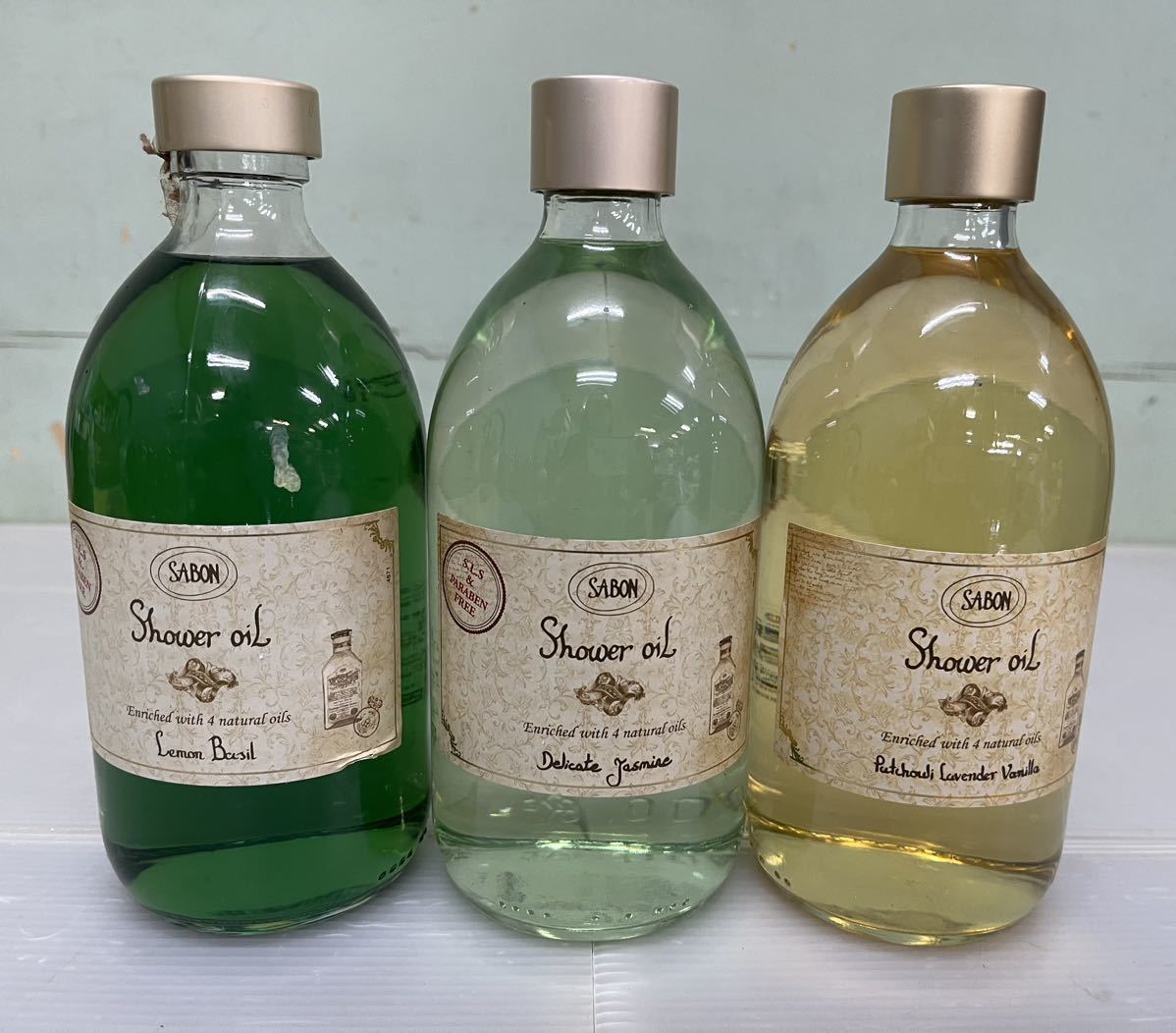 未開封品　SABON サボン　シャワーオイル　レモンバジル　バニラ　ジャスミン　　500ml 3本まとめて　①