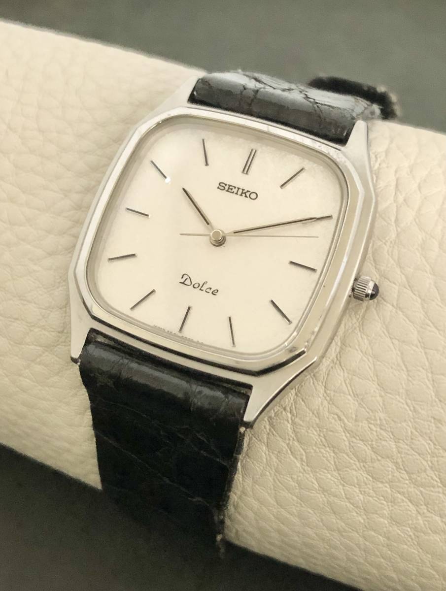 セイコー　SEIKO DOLCE 5E31-5B110　腕時計　稼働品