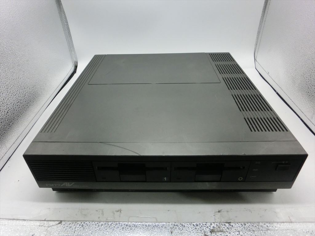 T【2た-63】【140サイズ】FUJITSU 富士通 FM77AV-2 本体/ジャンク扱い/※傷・汚れ有