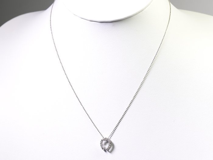 C-98☆K10WG ダイヤモンド0.20ct ホースシュー ネックレス