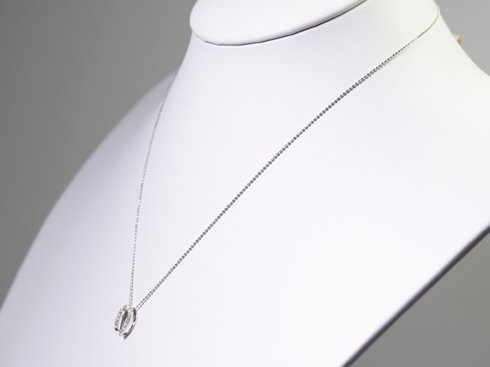 C-98☆K10WG ダイヤモンド0.20ct ホースシュー ネックレス