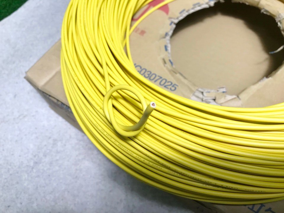 柿清d576 住電日立ケーブル 600Vビニル絶縁電線 IV LF 2mm2 7/0.6 黄色