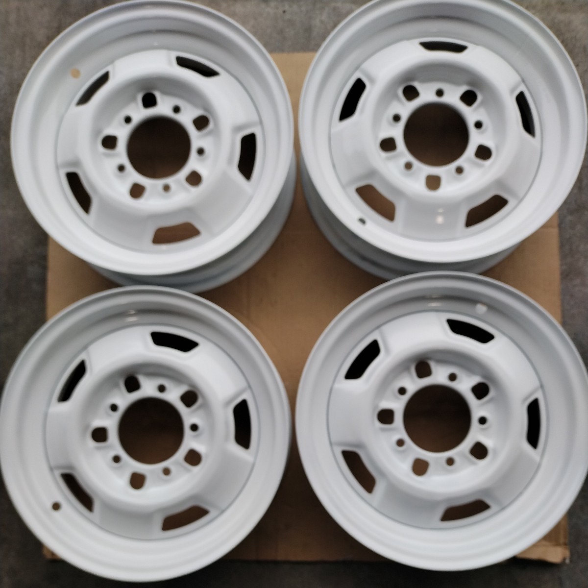 中古 ジムニー純正ホイール SJ30 ホワイトリペイント済み