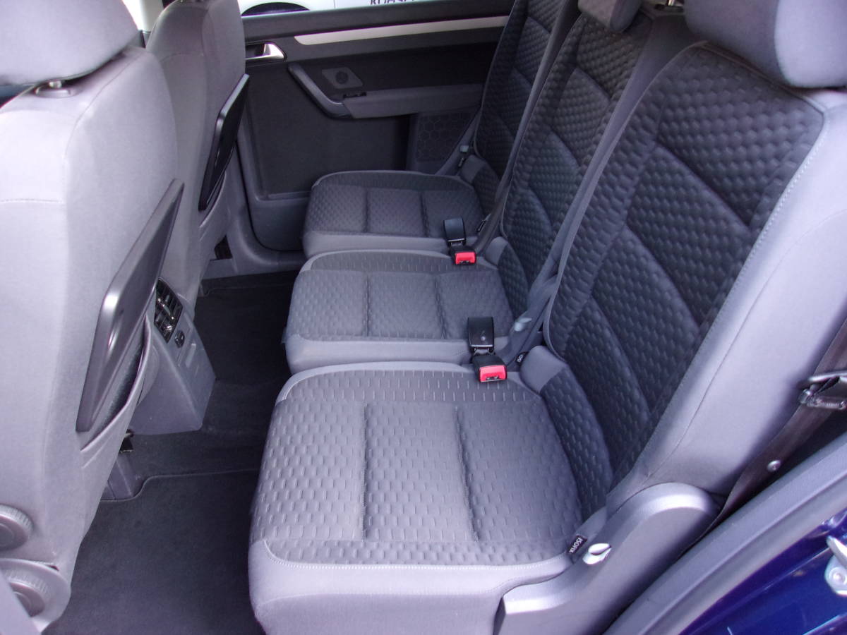 ◆低走行36.750km◆22年ゴルフトッーランTSIトレンドライン◆予備検査付き◆無事故車◆ワンオーオー◆後期ドアミラー◆ディーラー記録簿 ◆_6