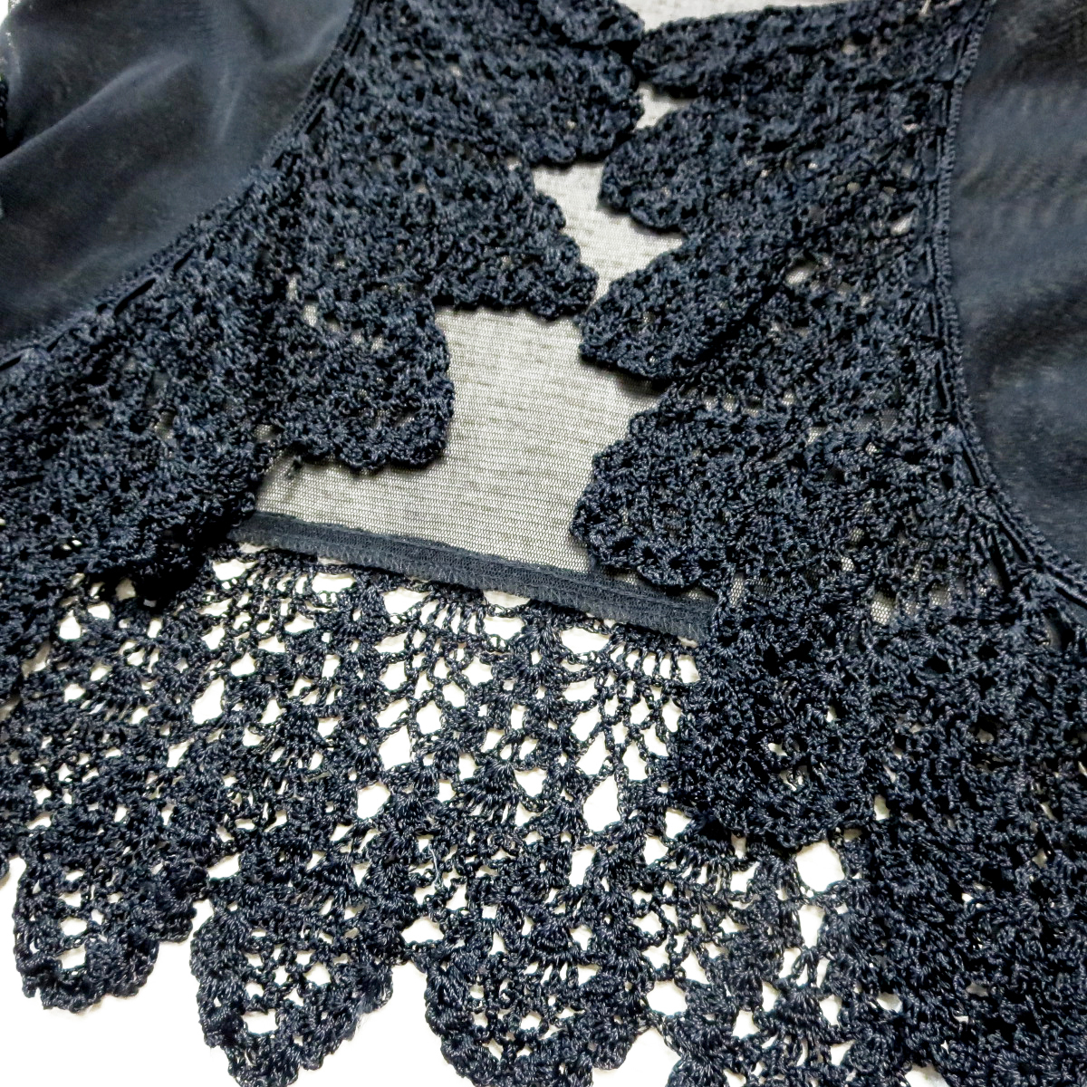 ジャンポールゴルチエ　刺繍ガウンカーディガン　ストレッチ　羽織り　オールシーズン ゴルチェ☆美品ゴージャスなレースのチュールカーディガン☆黒シアー