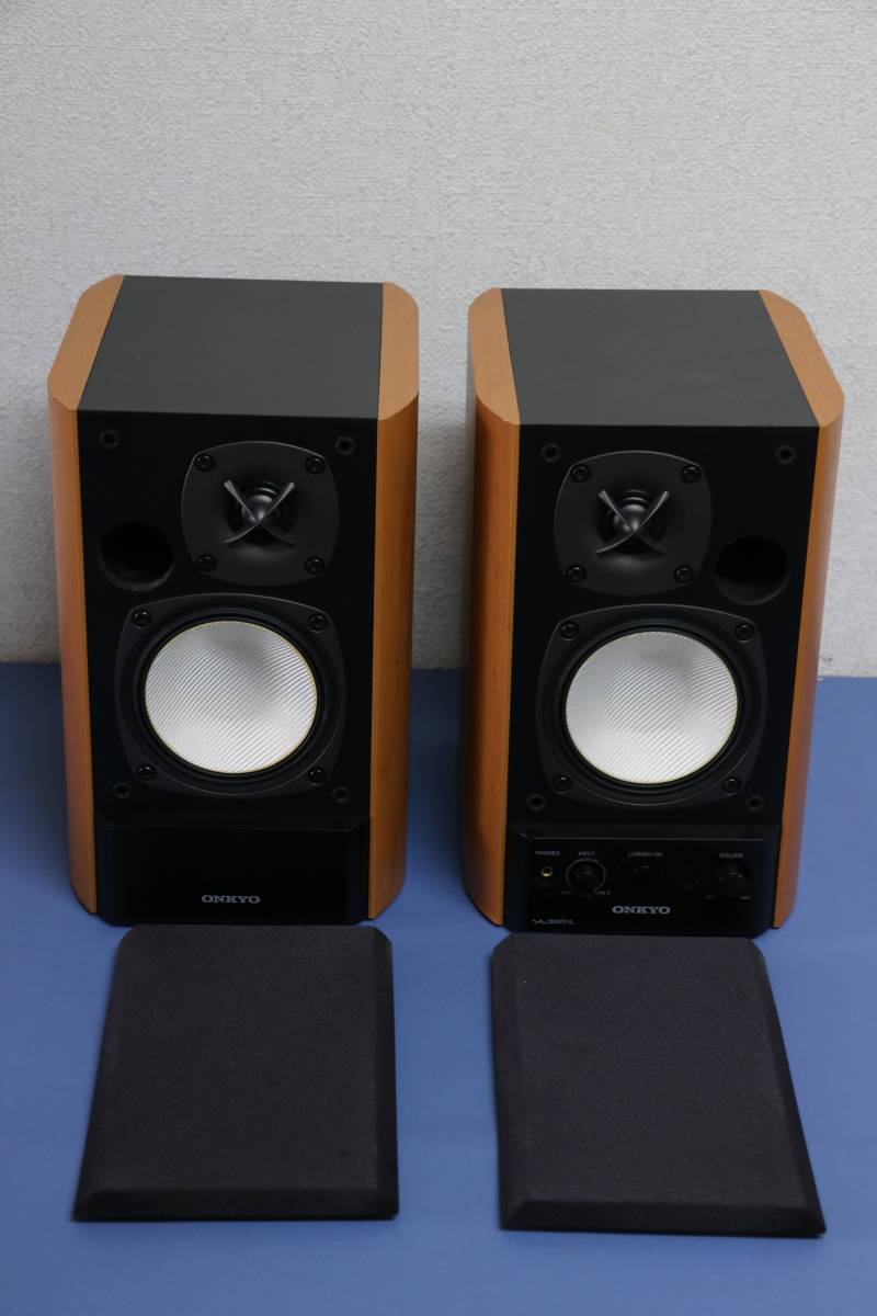 ONKYO D-P1 ／スピーカー ウッド調 ONKYO D-P1 ／スピーカー ウッド調