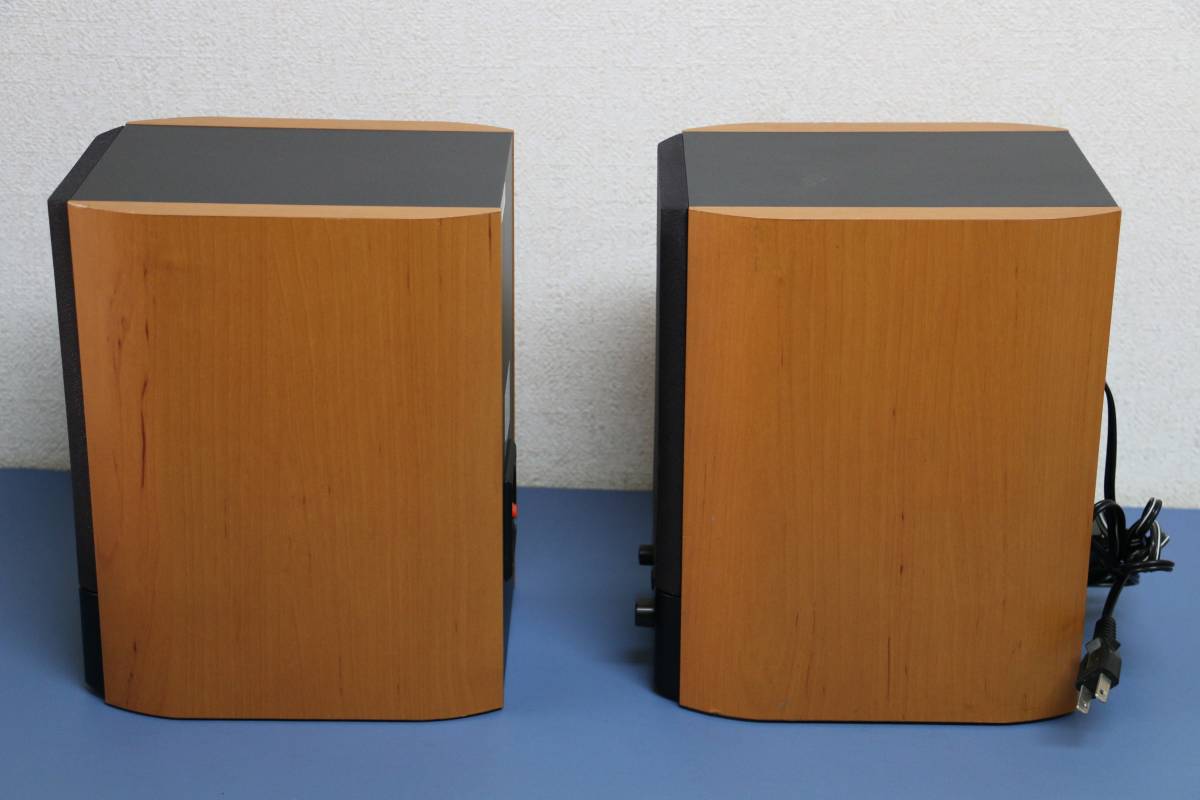 ONKYO D-P1 ／スピーカー ウッド調 ONKYO D-P1 ／スピーカー ウッド調