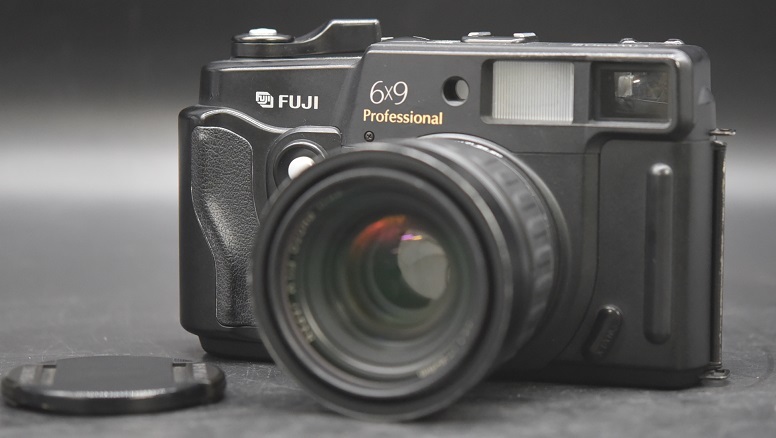 KY5-13　FUJI フジ GW690Ⅲ Professional 6×9 EBC FUJINON 1:3.5 f=90mm フィルムカメラ 中判カメラ