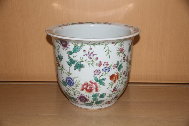和】(6123) 時代古作 古伊万里 色絵赤絵瓔珞文向付 蕎麦猪口 茶碗五客
