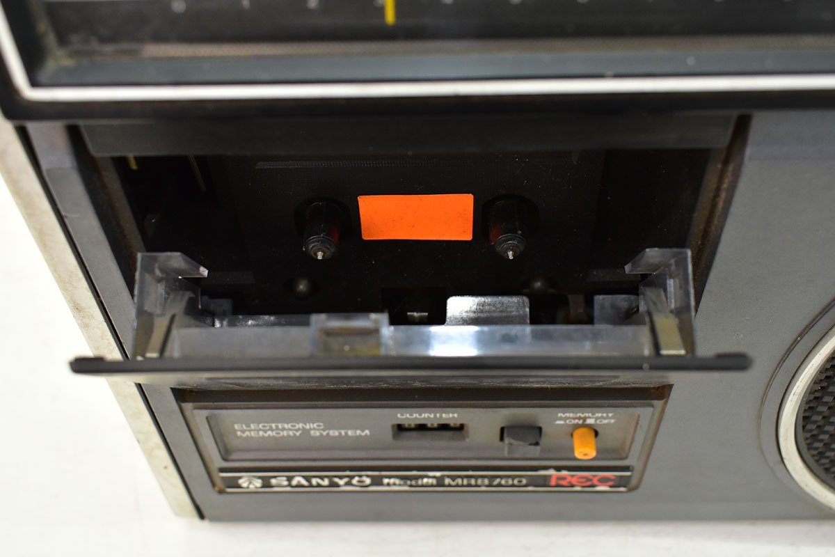 SANYO MR8760 ラジカセ 再生OK[サンヨー][RADIO CASSETTE RECORDER