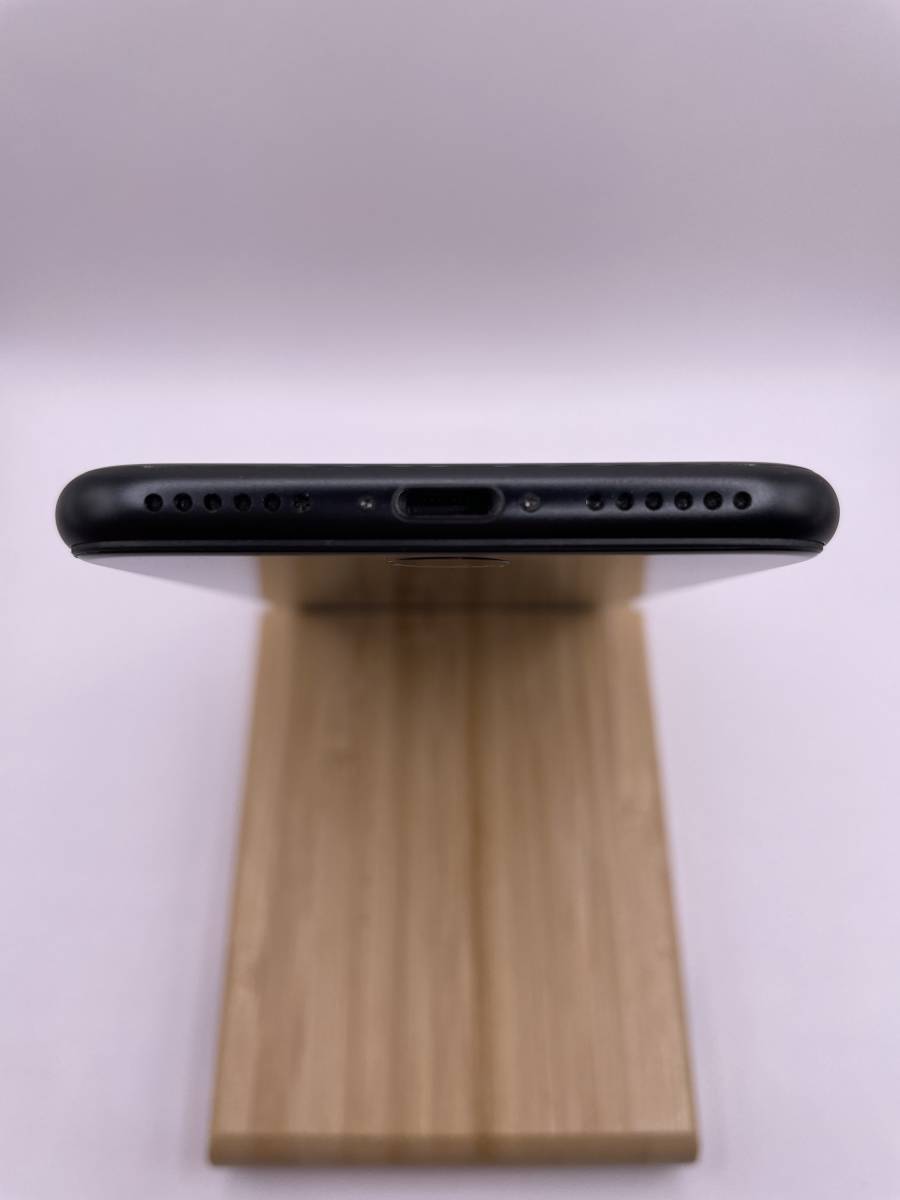 iPhone SE 第2世代 (SE2) ブラック 128 GB SIMフリー160 大変に綺麗