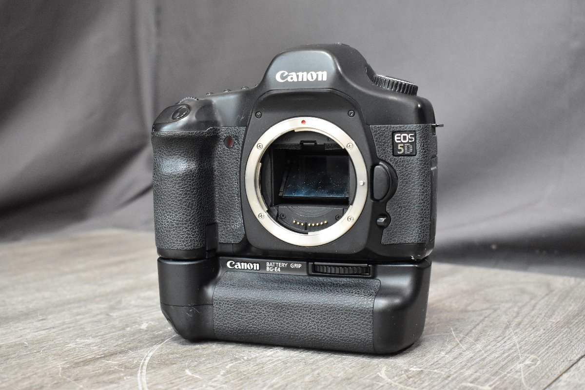  s732 現状品 Canon キャノン 一眼レフカメラ EOS 5D / バッテリーグリップ BG-E4(キヤノン)｜売買されたオークション情報、yahooの商品情報をアーカイブ公開 - オークファン キヤノン