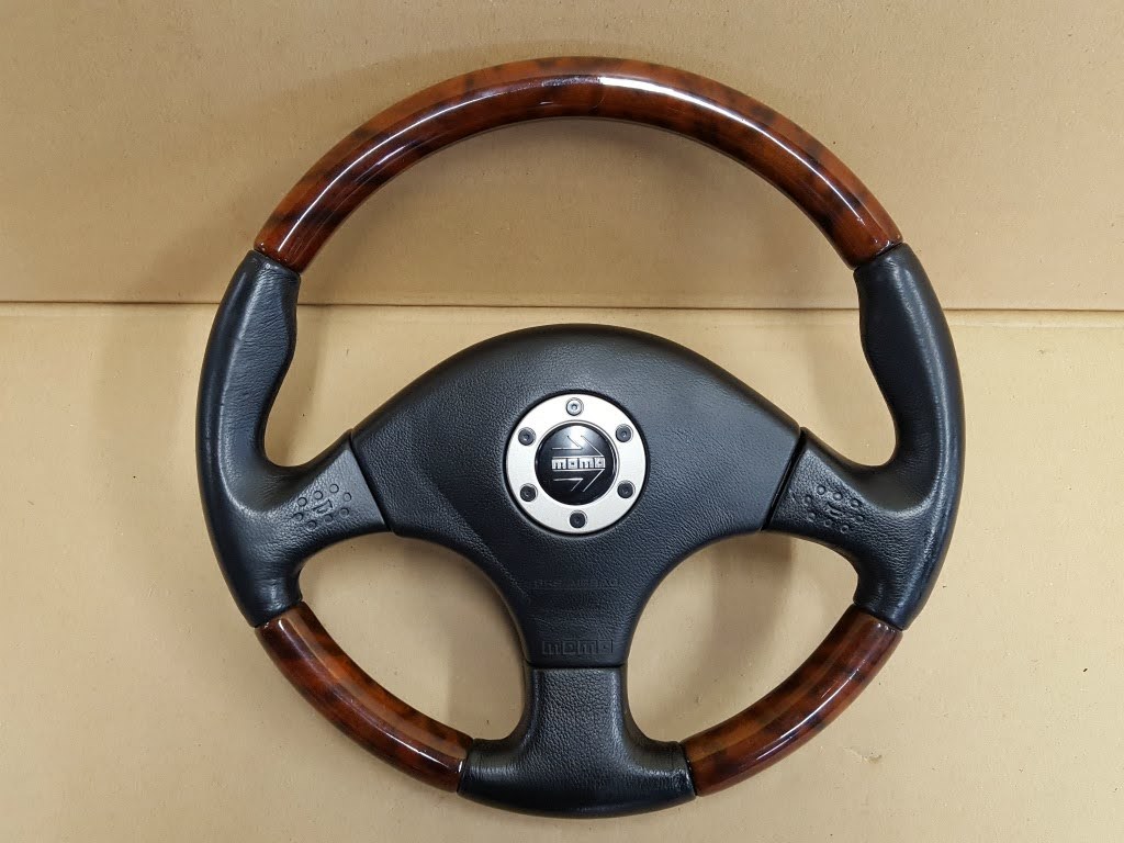 MOMO コペン L880K で使用されてた　ステアリング　ハンドル ウッド
