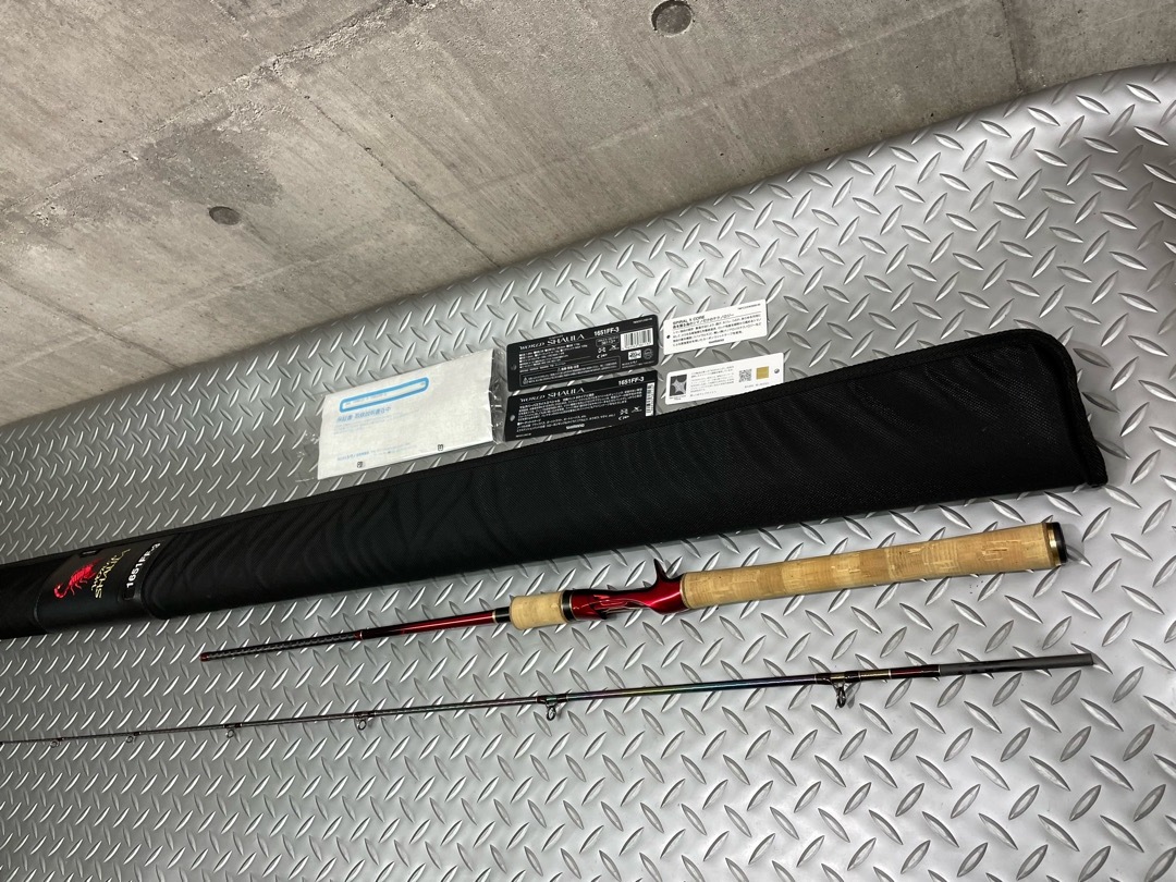 ■シマノ　ワールドシャウラ　１６５１FF－３　中古■