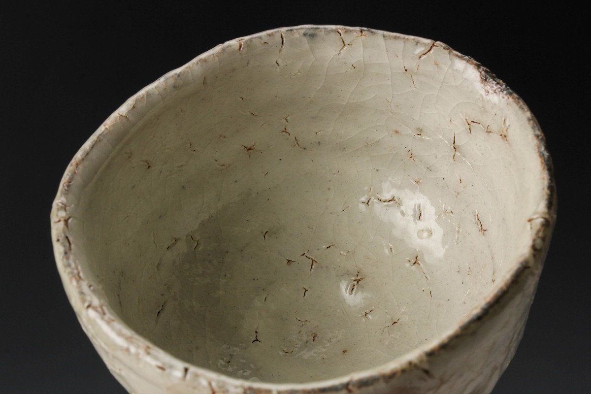 佳香】川上清美 粉引ぐい呑 共箱 栞 本物保証 本物保証 黒唐津