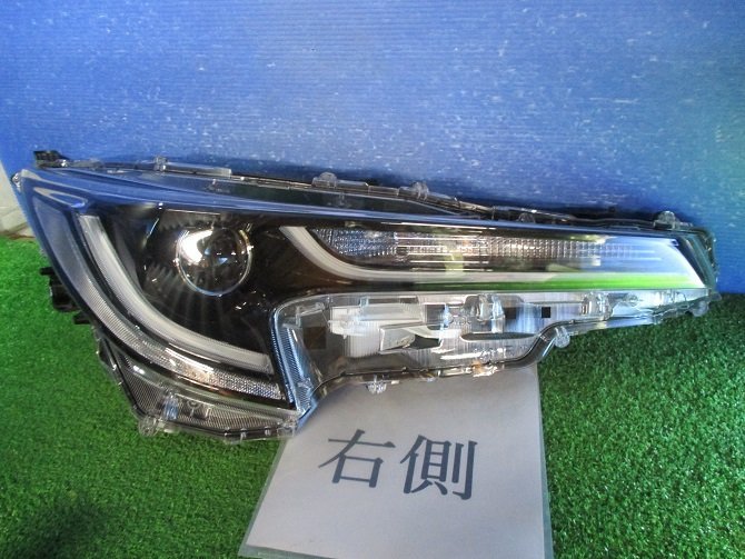 ☆スズキ エブリィ DA17V 右ヘッドライト ヘッドランプ ハロゲン