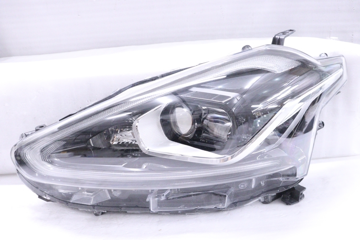 大得価，豊富な 34-2454 前期 LED NSP170G シエンタ 左ヘッドライト ICHIKOH 52-289 打刻:2 ユニット ブラック 純正 トヨタ KK(ヘッドライト)｜売買されたオークション情報、yahooの商品情報をアーカイブ公開 - オークフ トヨタ用