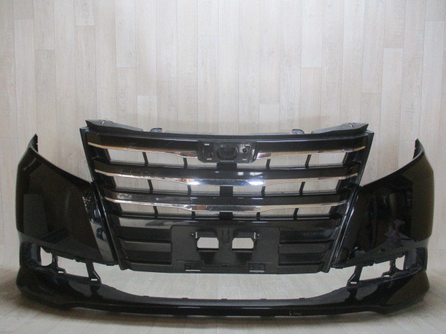 H9/ ZRR80G/ZRR85G/ZRR80W/ZRR85Wノア/エスクァイア純正フロントバンパー52119-28G70