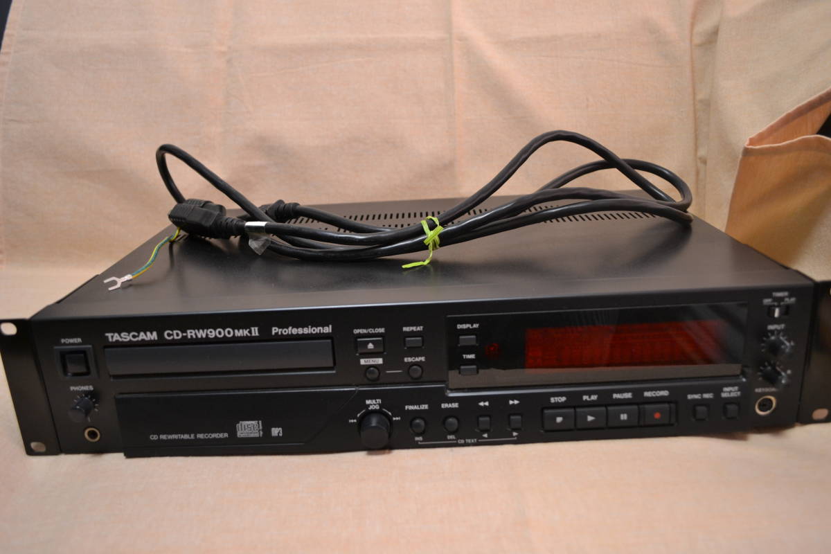 TASCAM（TEAC）タスカム　CDレコーダー　CD-RW900MKⅡ　録音・再生可 ご覧いただきありがとうございます