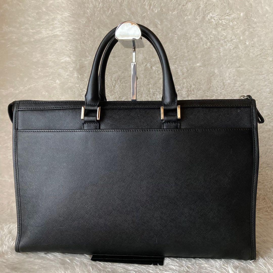 美品✨バーバリー ブリーフケース ビジネスバッグ 黒 A4 サフィアーノ 