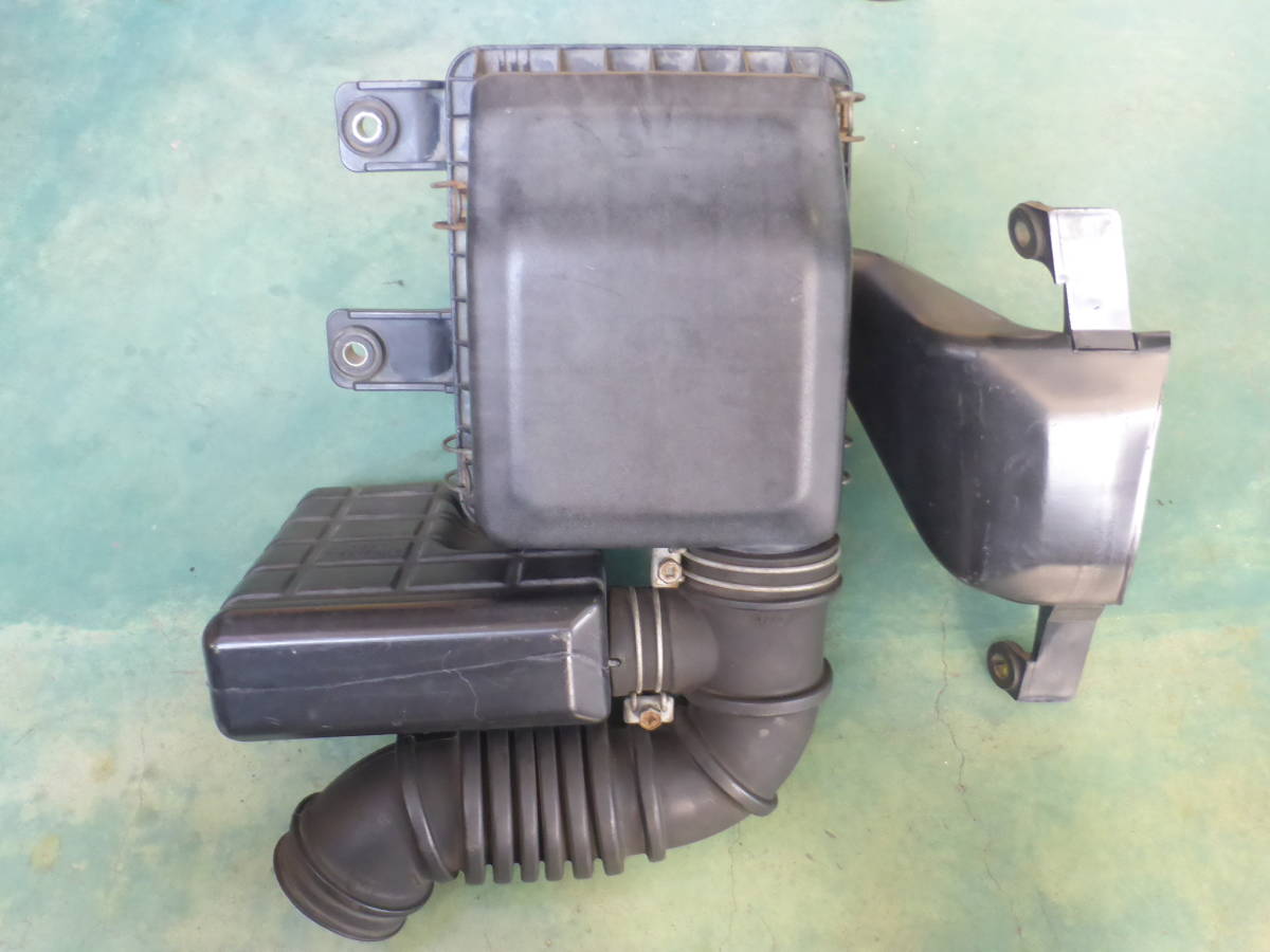 パジェロミニ E-H56A H8年9月 エアクリーナー・レゾネーター MR187345 MR239122 中古