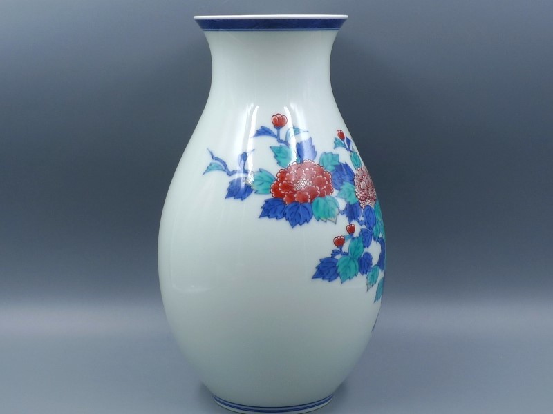 有田焼 今泉今右衛門 ☆色鍋島菊絵☆花瓶 有田焼 染錦 今泉今