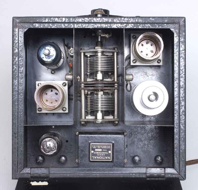 米国、受信機 SW-3 整理番号 No.1249-① IC-R20 Receivers ICOM 2台