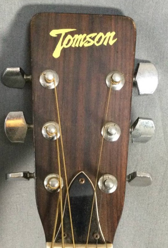 Tomson GF20 トムソン アコースティックギター ハードケース付 Tomson