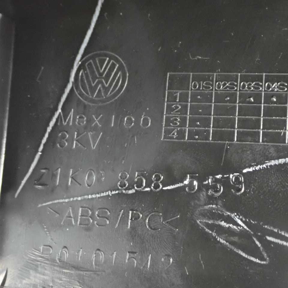 平成19年 フォルクスワーゲン VWジェッタ 1KBLX 1K 純正 コラムカバー トリム パネル 中古 即決_9