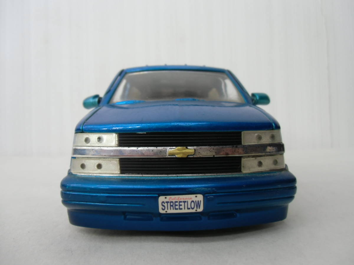 JADA TOYS CHEVROLET ASTRO VAN 2001 LOW シボレーアストロ バン