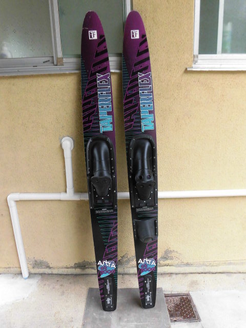 ★YAMAHA 水上スキー板　TAPERFLEX　Astra ct 3000　167.5X17cm　2枚　マリンスポーツ★★即決の場合送料無料★　管理番号530-70