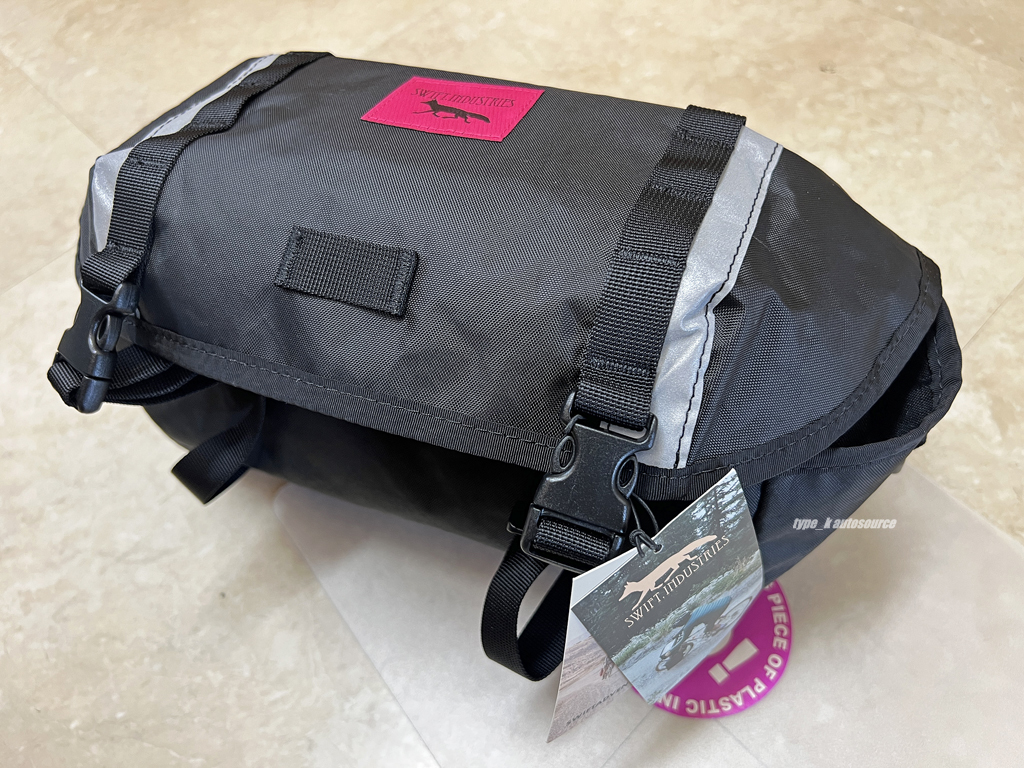 Swift Industriesスウィフトインダストリーズ Catalystカタリスト ハンドルバーバッグ-ブラックECOPAK USDM北米SURLYサーリーALLcity CRUST