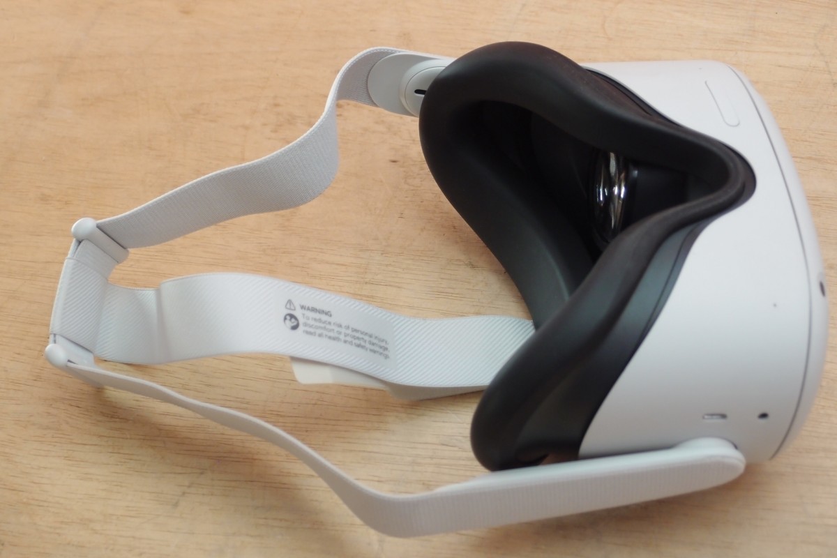 Meta Oculus Quest2 128GB ヘッドストラップ レンズガード付き PCも 