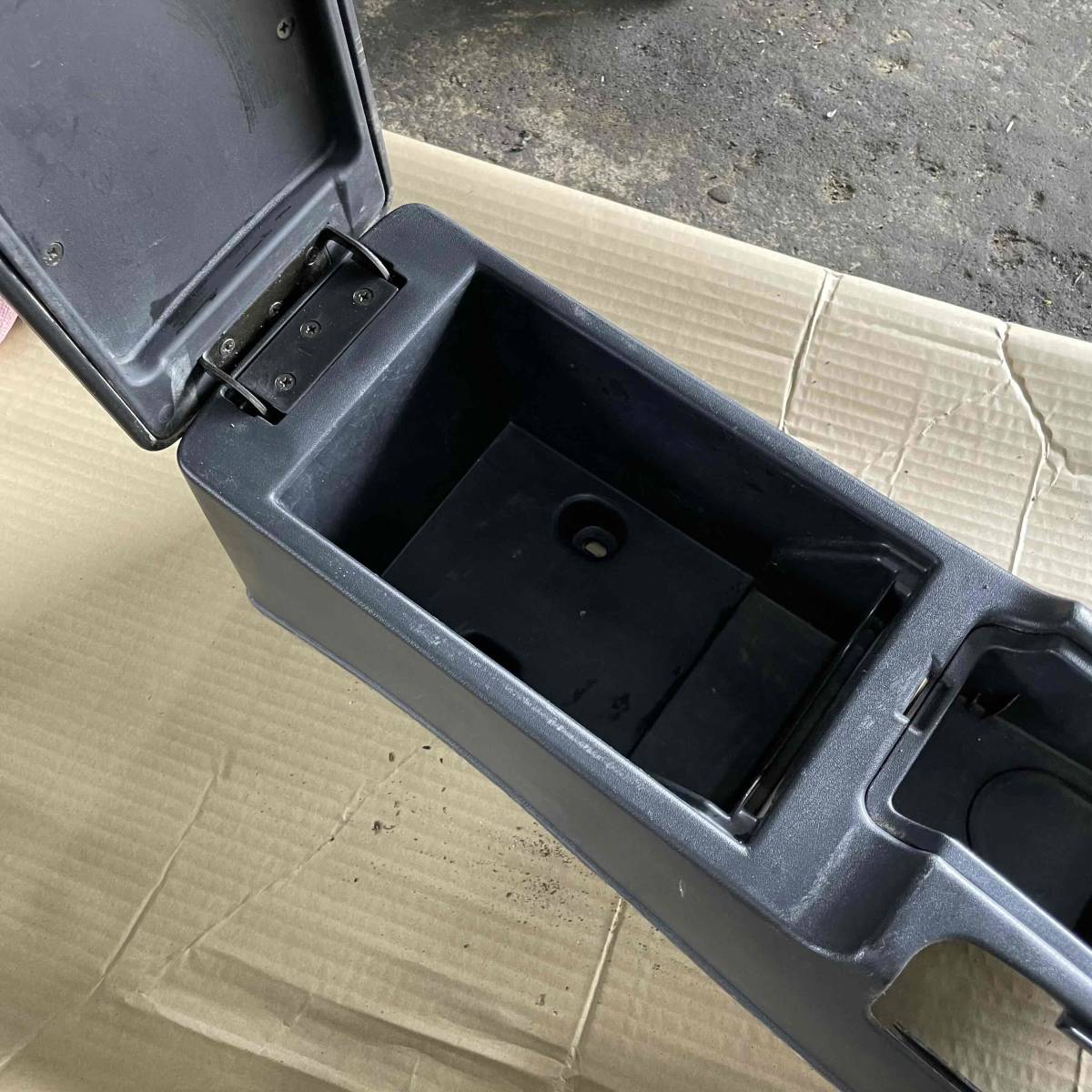 1円スタート！日産 スカイライン ER33 4ドア 純正 センターコンソール 