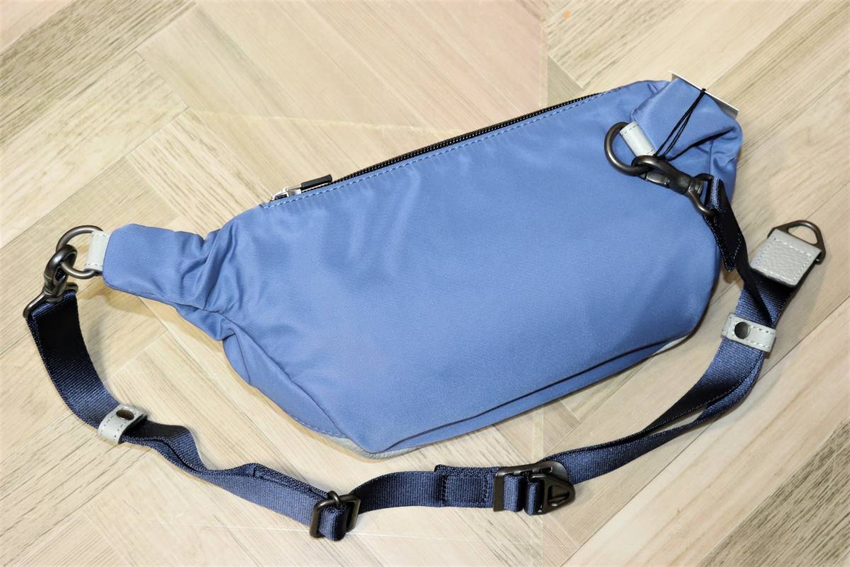 特価即決 【未使用】 LANVIN en Bleu ☆ ウエストポーチ リフレクト 